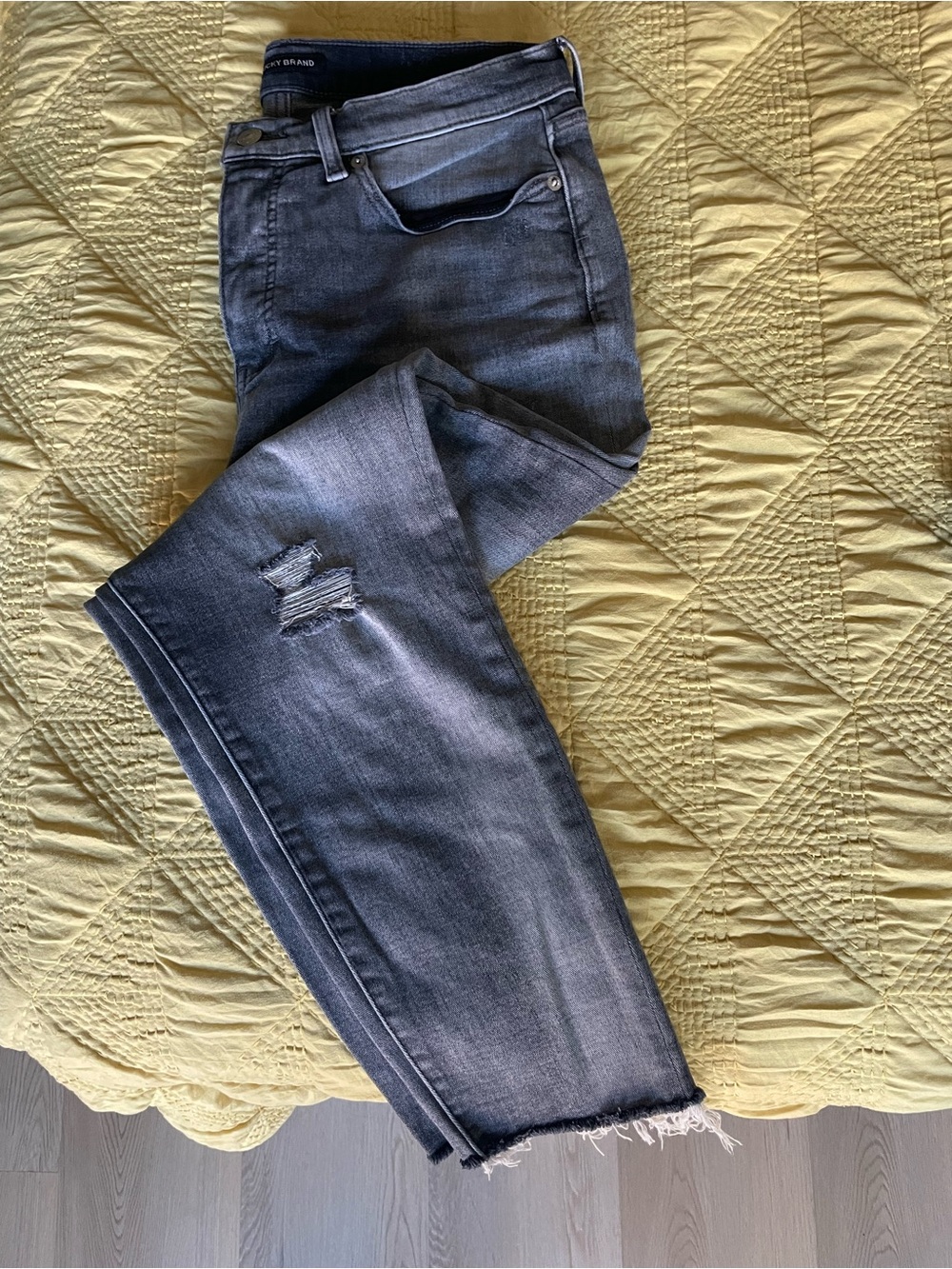 Lucky Brand Women's Gray Distressed Raw-Hem Skinny Jeans